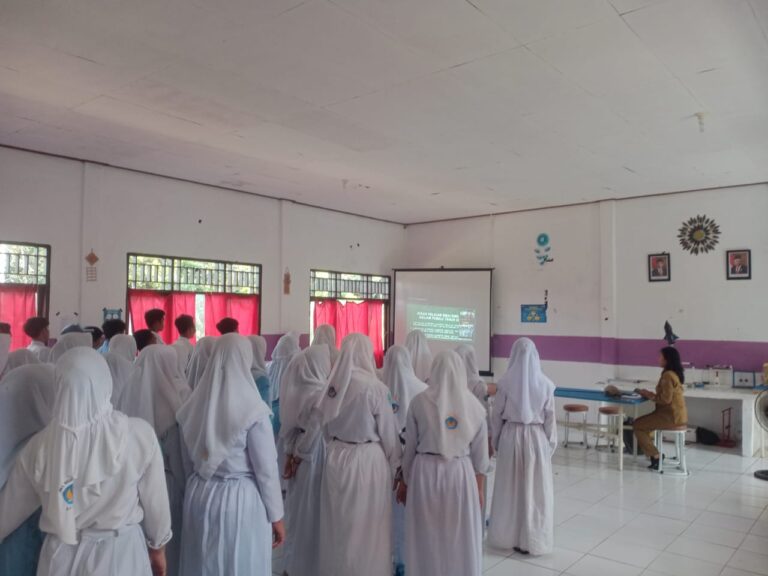 Pelaksanaan Kegiatan Sosialisasi dan Ikrar Peningkatan dalam Pemilu bagi Pelajar SMA/SMK/SLB Se-Kalimantan Tengah